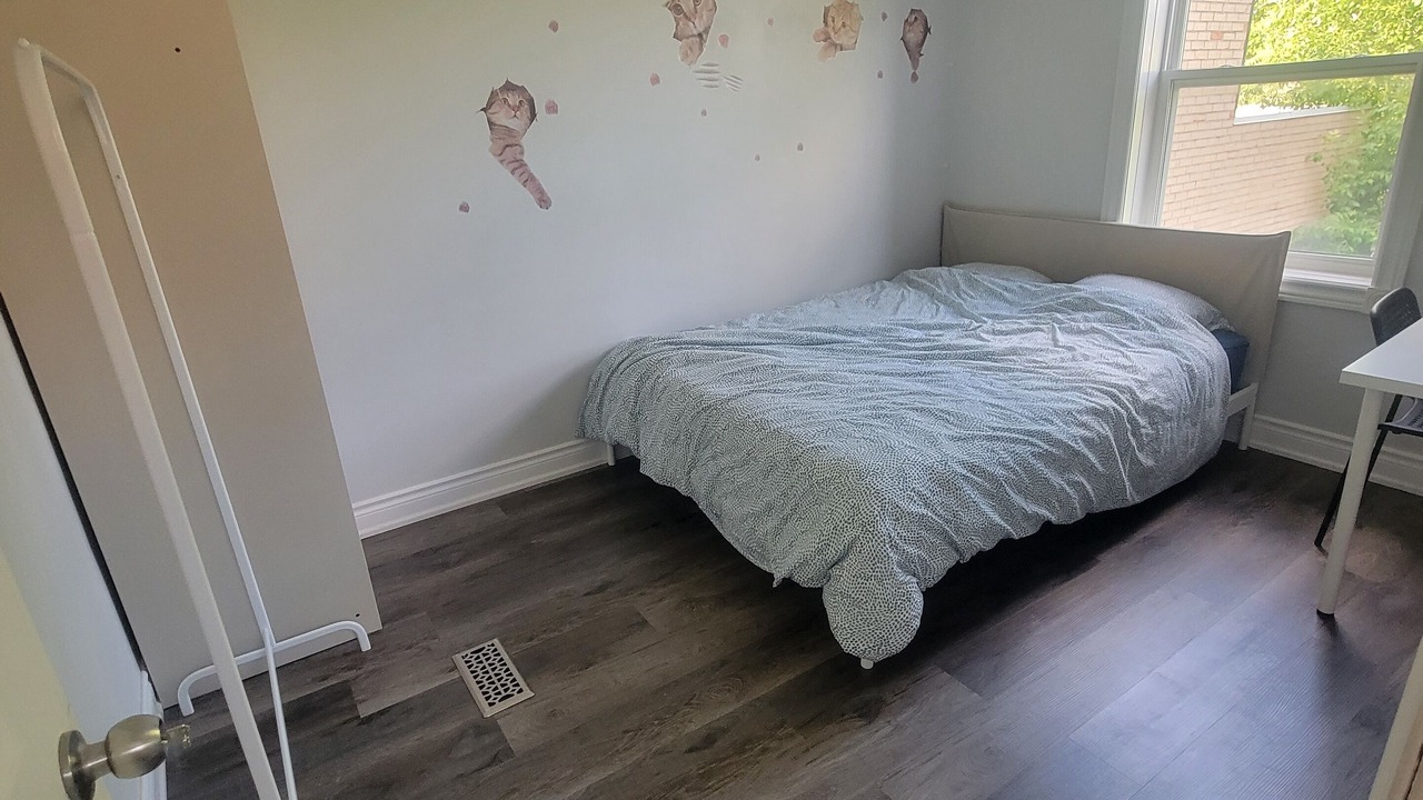Photo of Bedroom in Dovercourt Park