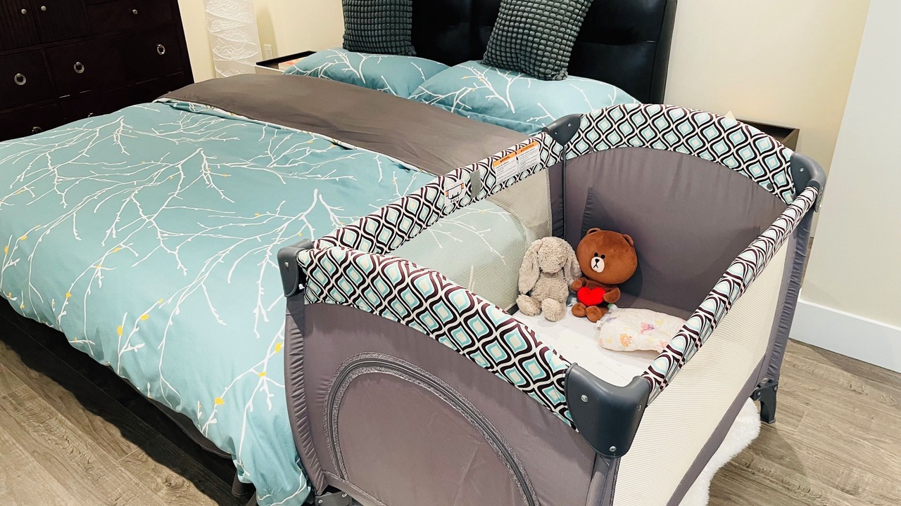 Photo of Bedroom in Dundarave