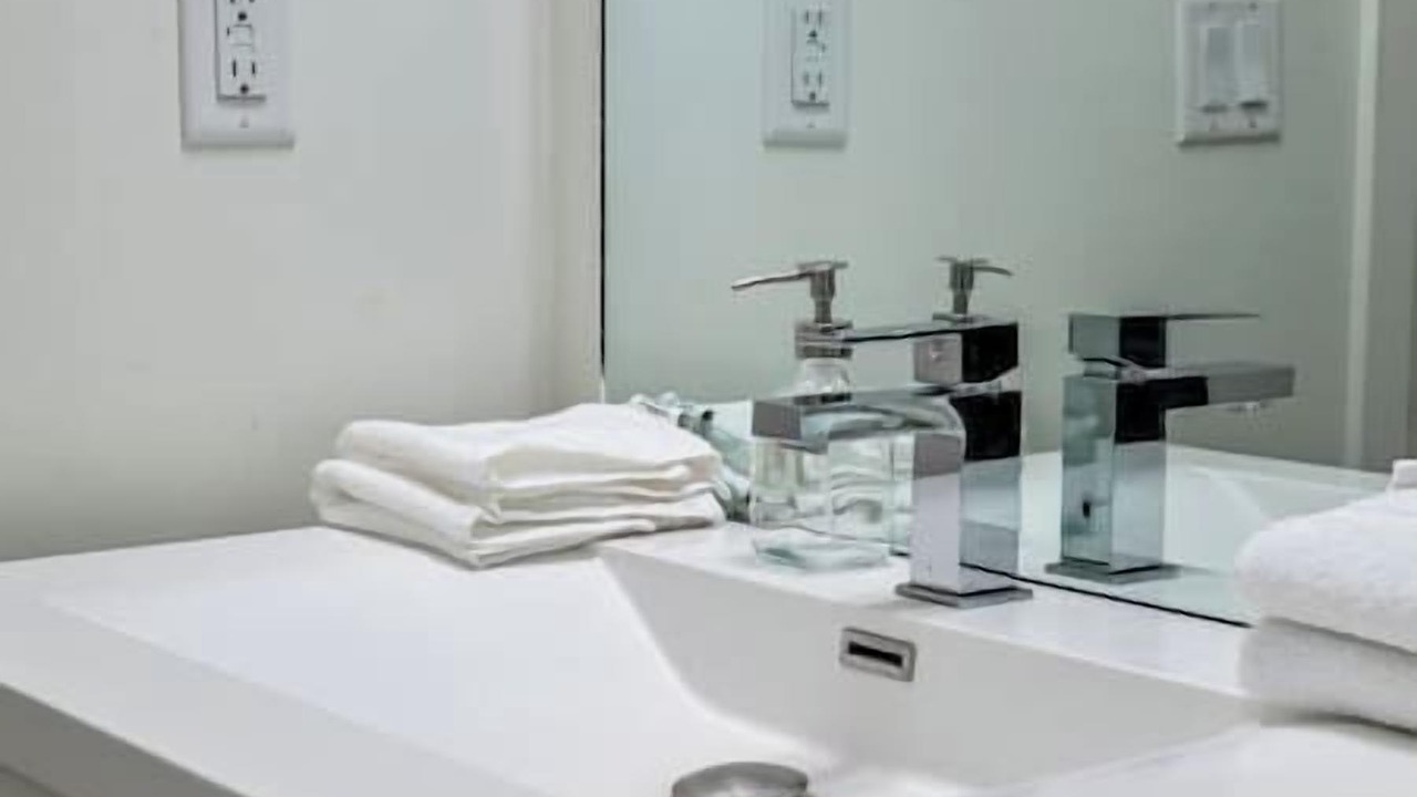 Photo of Bathroom in Connaught