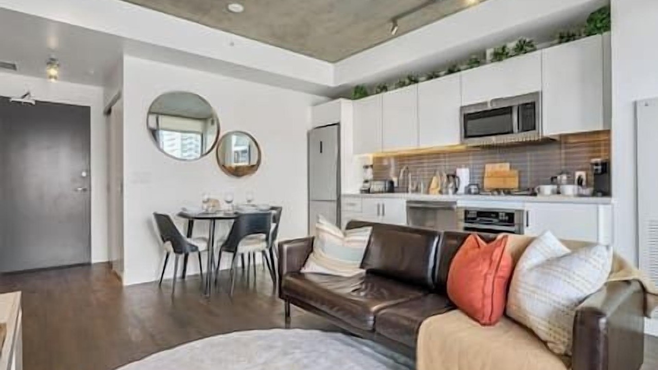 Photo of Livingroom in Connaught