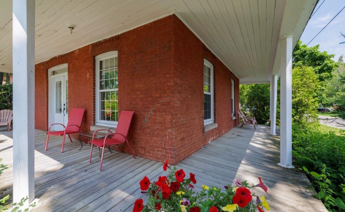 Photo of Patio Balcony in Pointe Claire