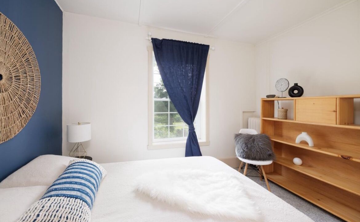 Photo of Bedroom in Pointe Claire