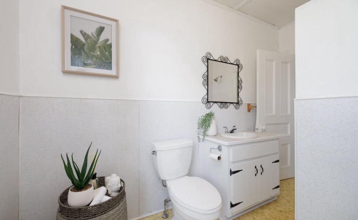 Photo of Bathroom in Pointe Claire