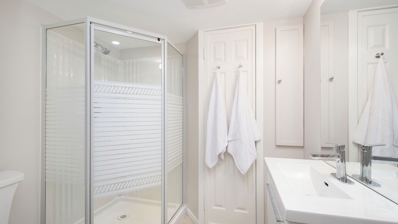 Photo of Bathroom in District of North Vancouver