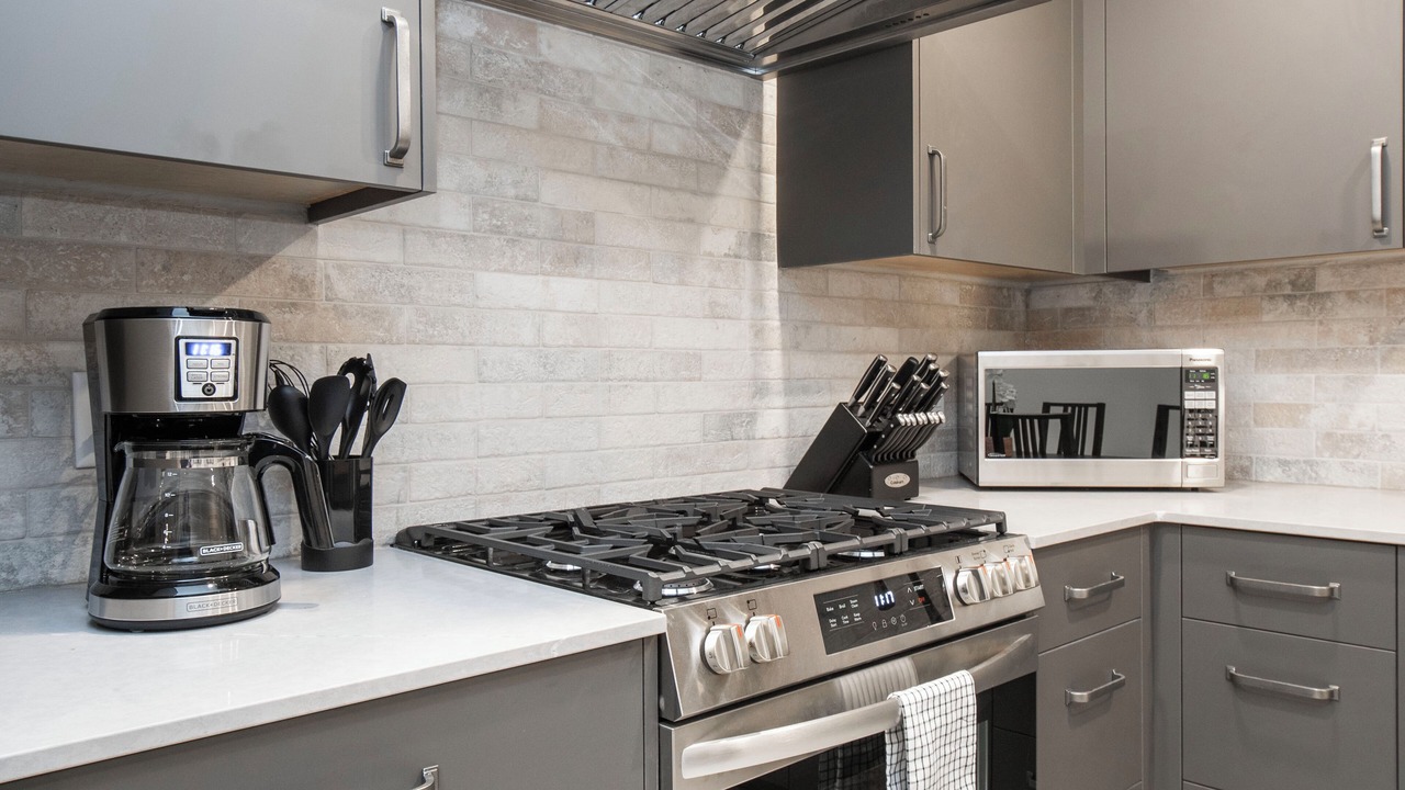 Photo of Kitchen in District of North Vancouver