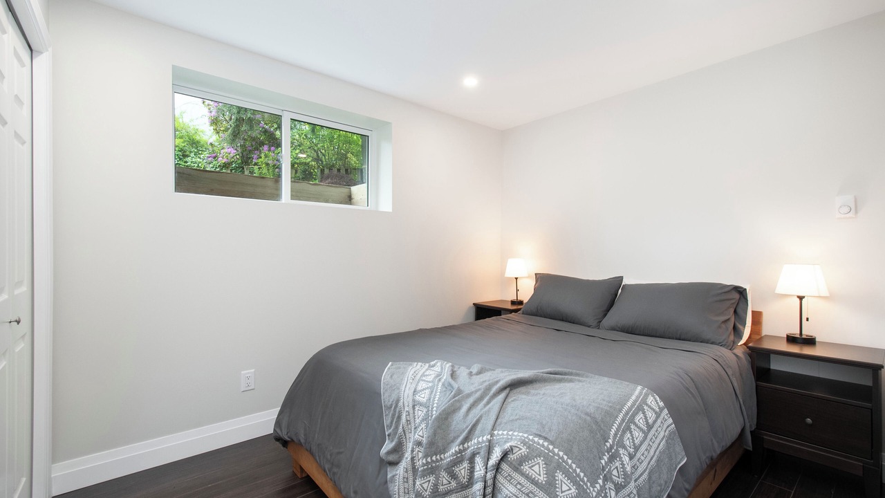 Photo of Bedroom in District of North Vancouver