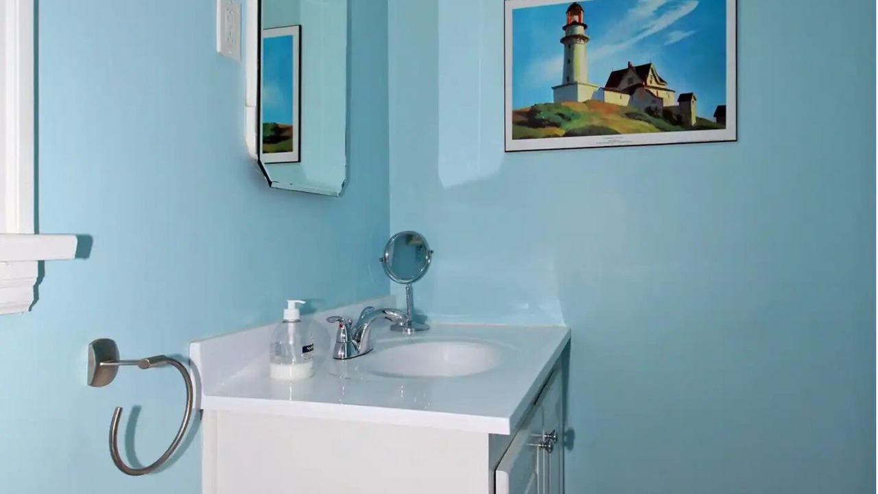 Photo of Bathroom in Niagara Falls