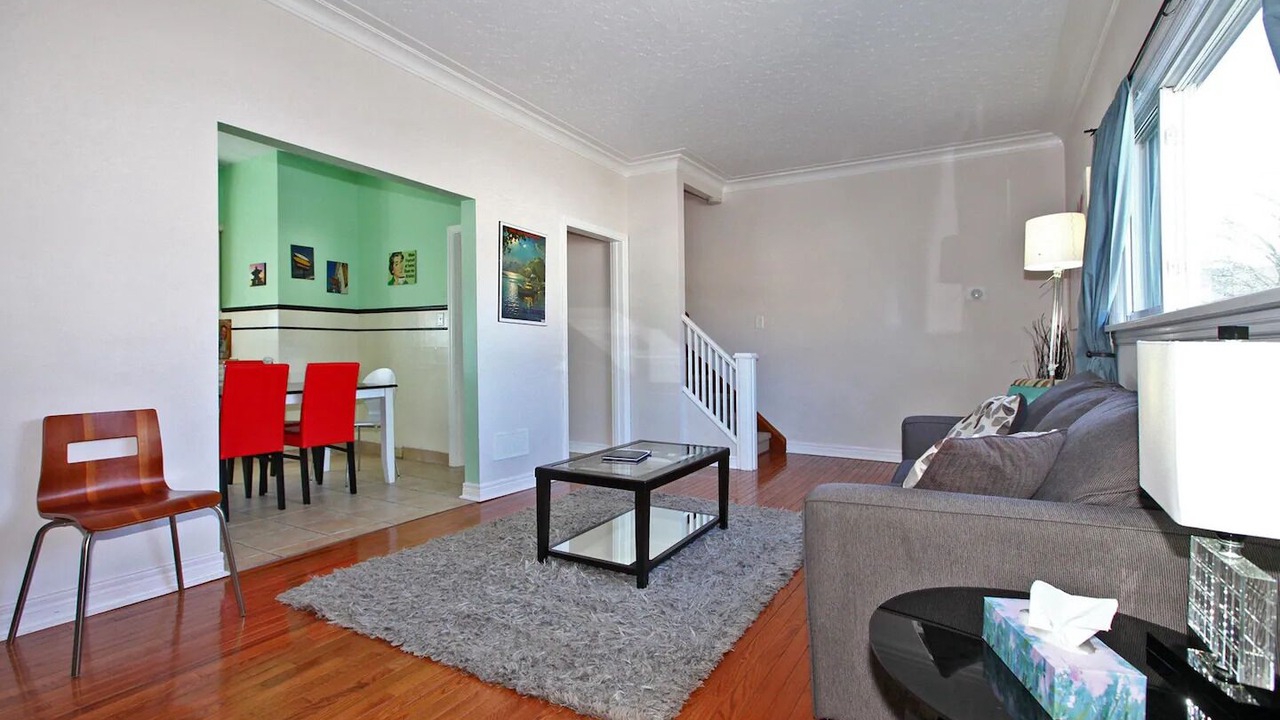 Photo of Livingroom in Niagara Falls