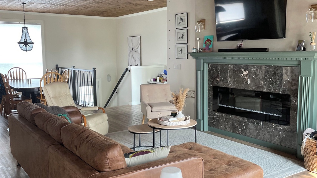 Photo of Livingroom in Vulcan County