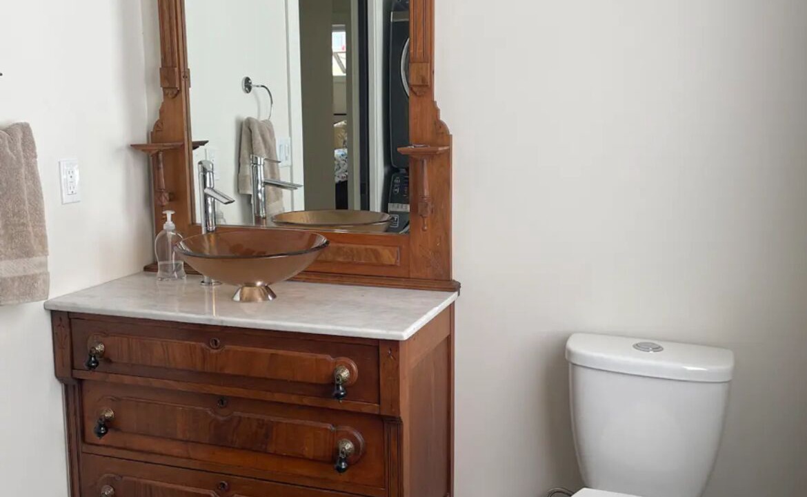 Photo of Bathroom in Vulcan County
