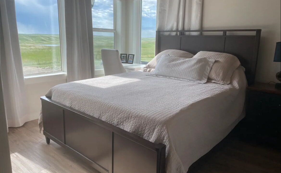 Photo of Bedroom in Vulcan County