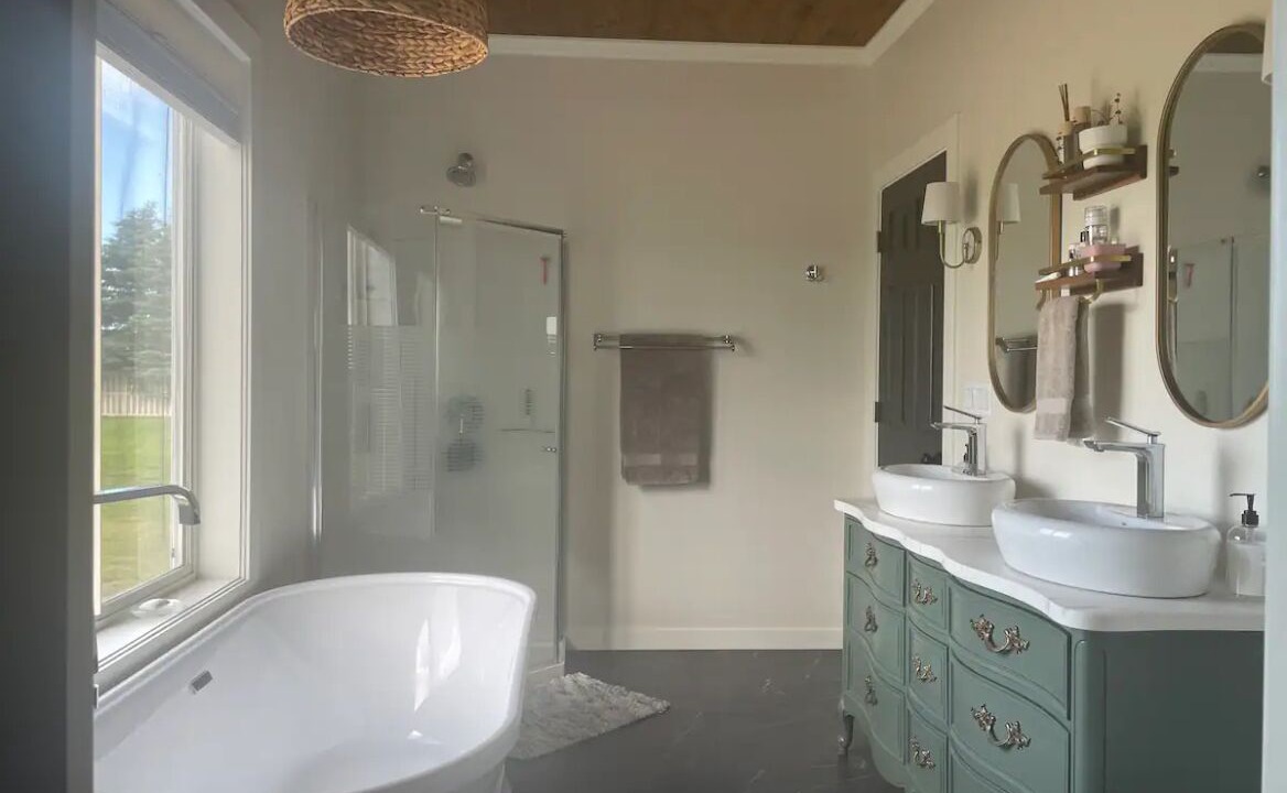 Photo of Bathroom in Vulcan County