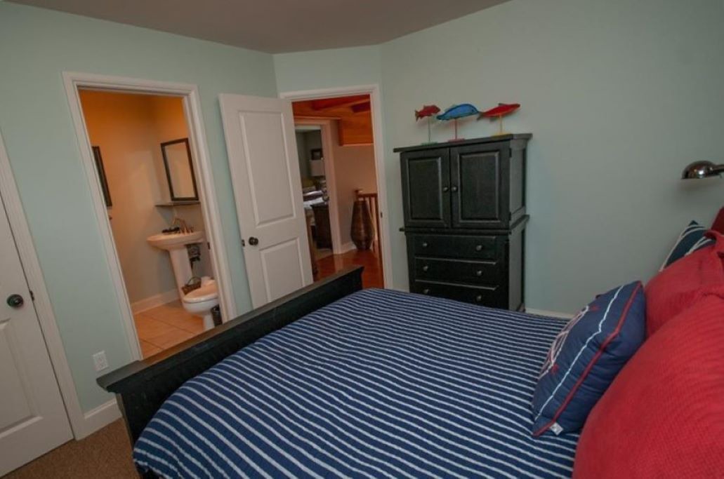 Photo of Bedroom in Port Carling