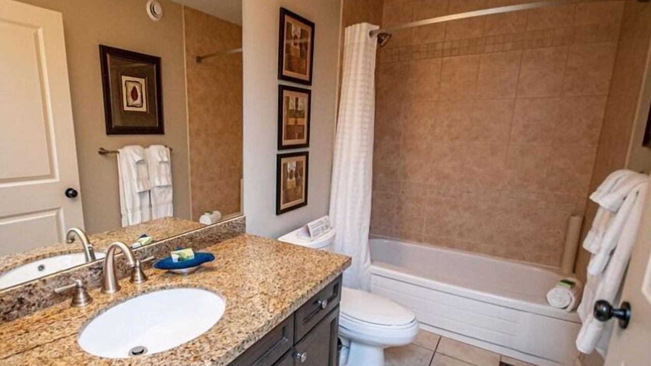 Photo of Bathroom in Port Carling
