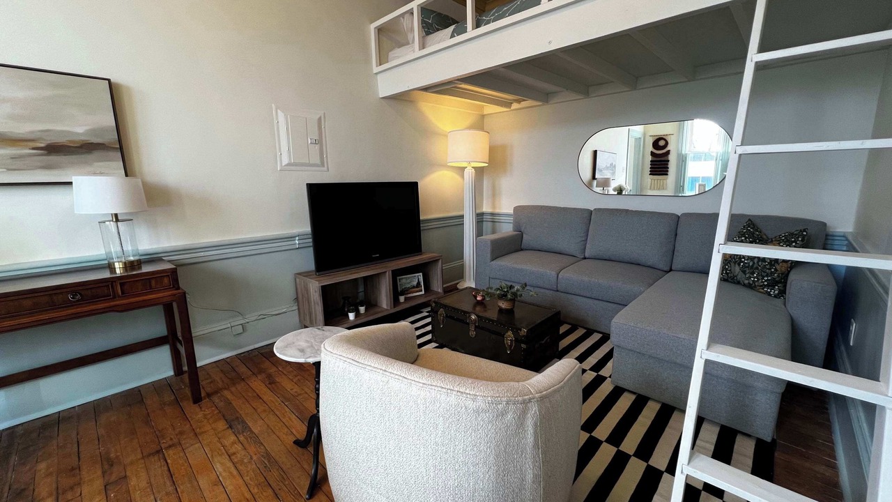 Photo of Livingroom in South End
