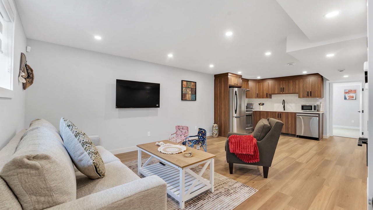 Photo of Livingroom in Haysboro