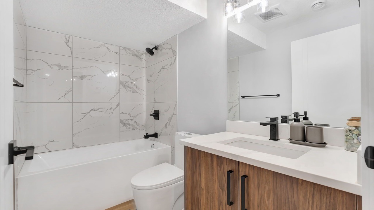 Photo of Bathroom in Haysboro