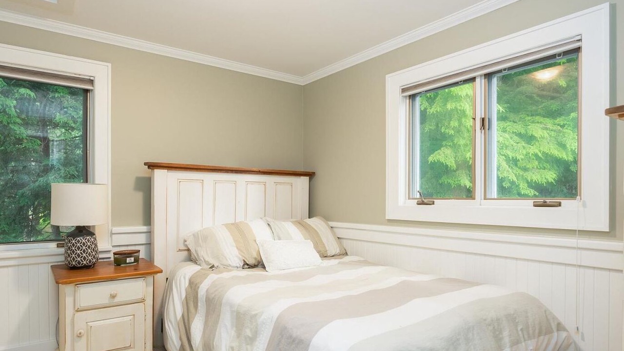 Photo of Bedroom in Muskoka Lakes