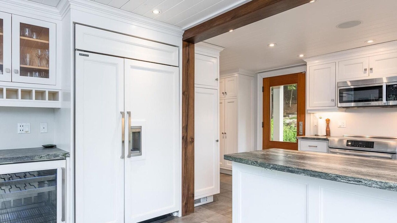 Photo of Kitchen in Muskoka Lakes