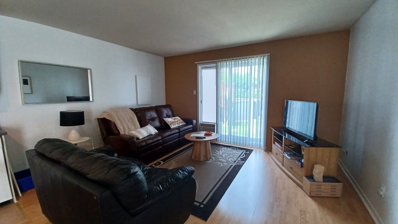 Photo of Livingroom in Terrebonne