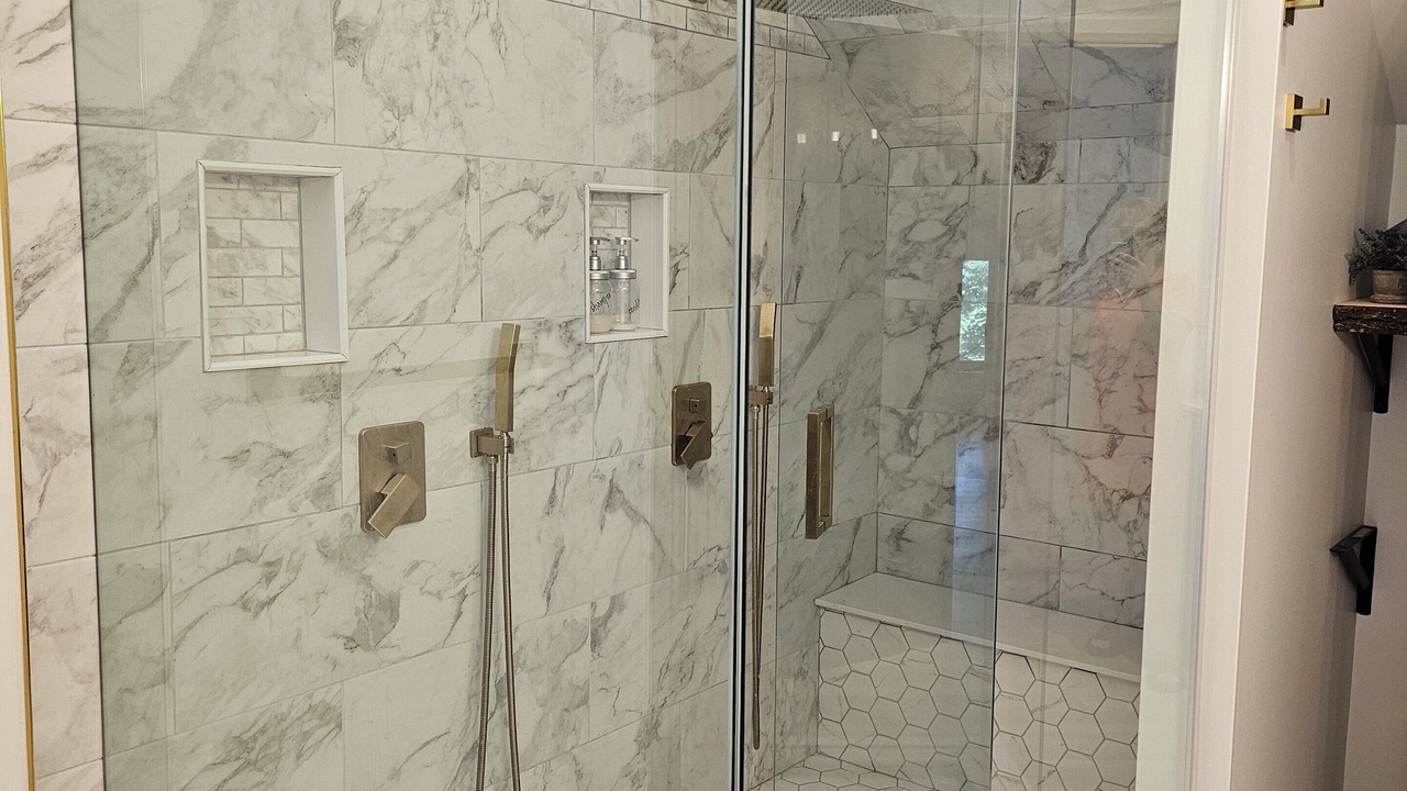 Photo of Bathroom in Utterson