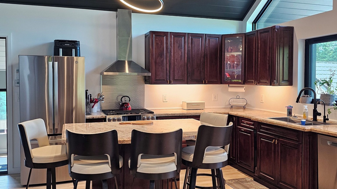 Photo of Kitchen in Utterson