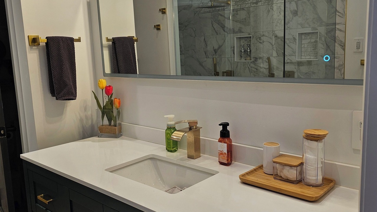 Photo of Bathroom in Utterson