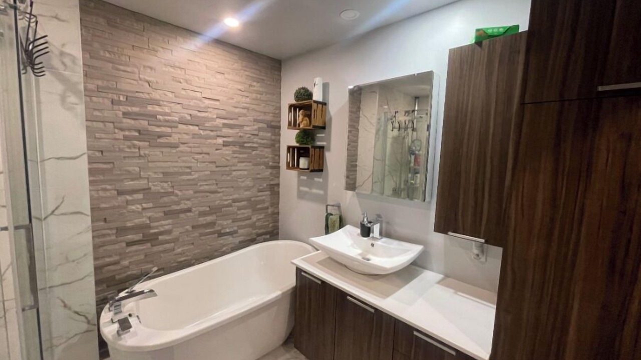 Photo of Bathroom in Sainte-Marthe-sur-le-Lac