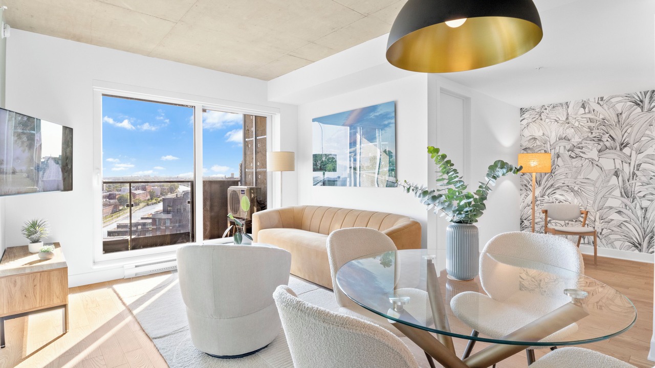 Photo of Livingroom in Pointe-Saint-Charles