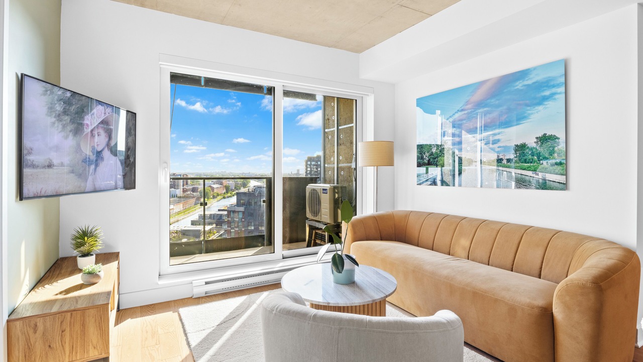 Photo of Livingroom in Pointe-Saint-Charles