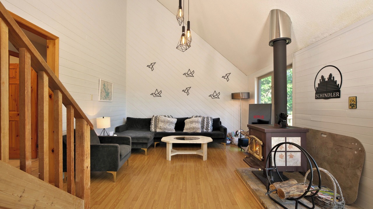 Photo of Livingroom in Georgian Bay