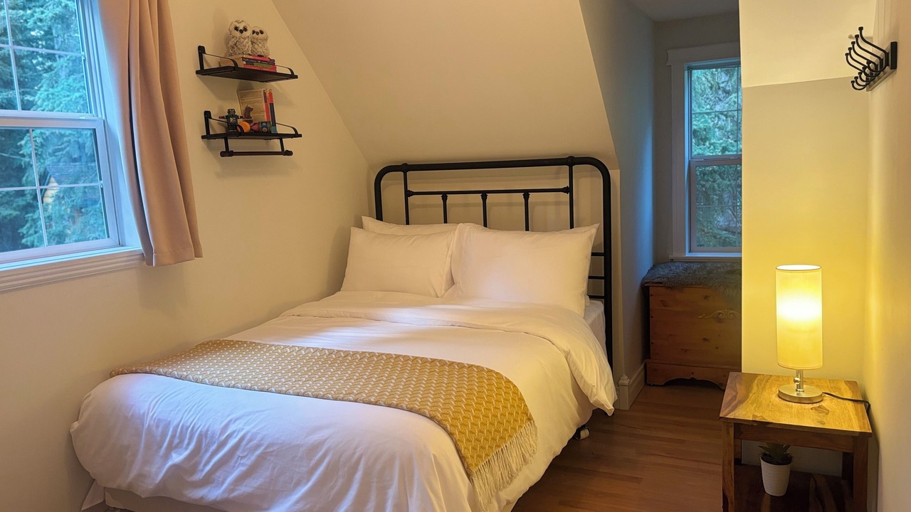 Photo of Bedroom in Water Valley