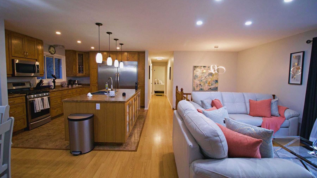 Photo of Livingroom in Quinte West