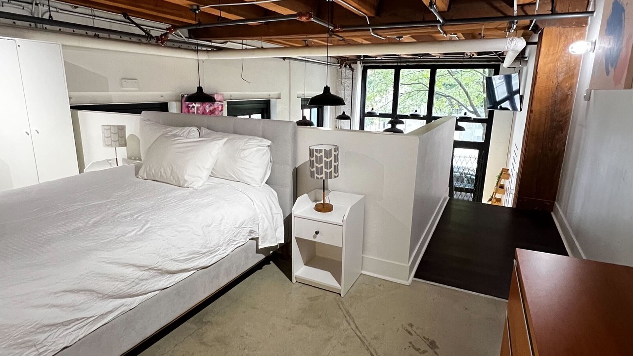 Photo of Bedroom in Gastown