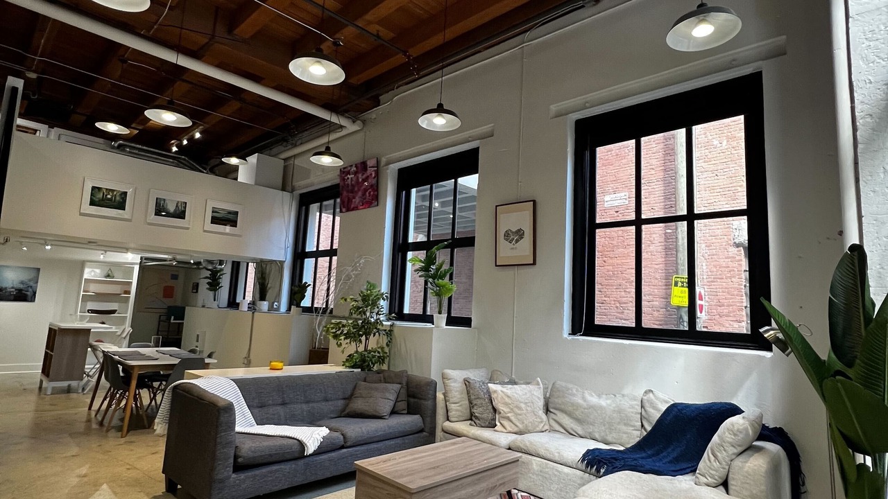 Photo of Livingroom in Gastown