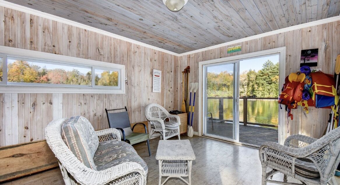 Photo of Livingroom in North Kawartha