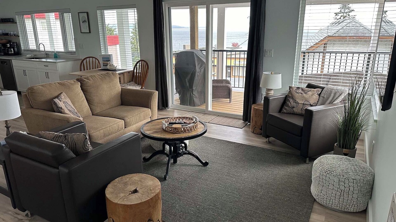 Photo of Livingroom in Powell River