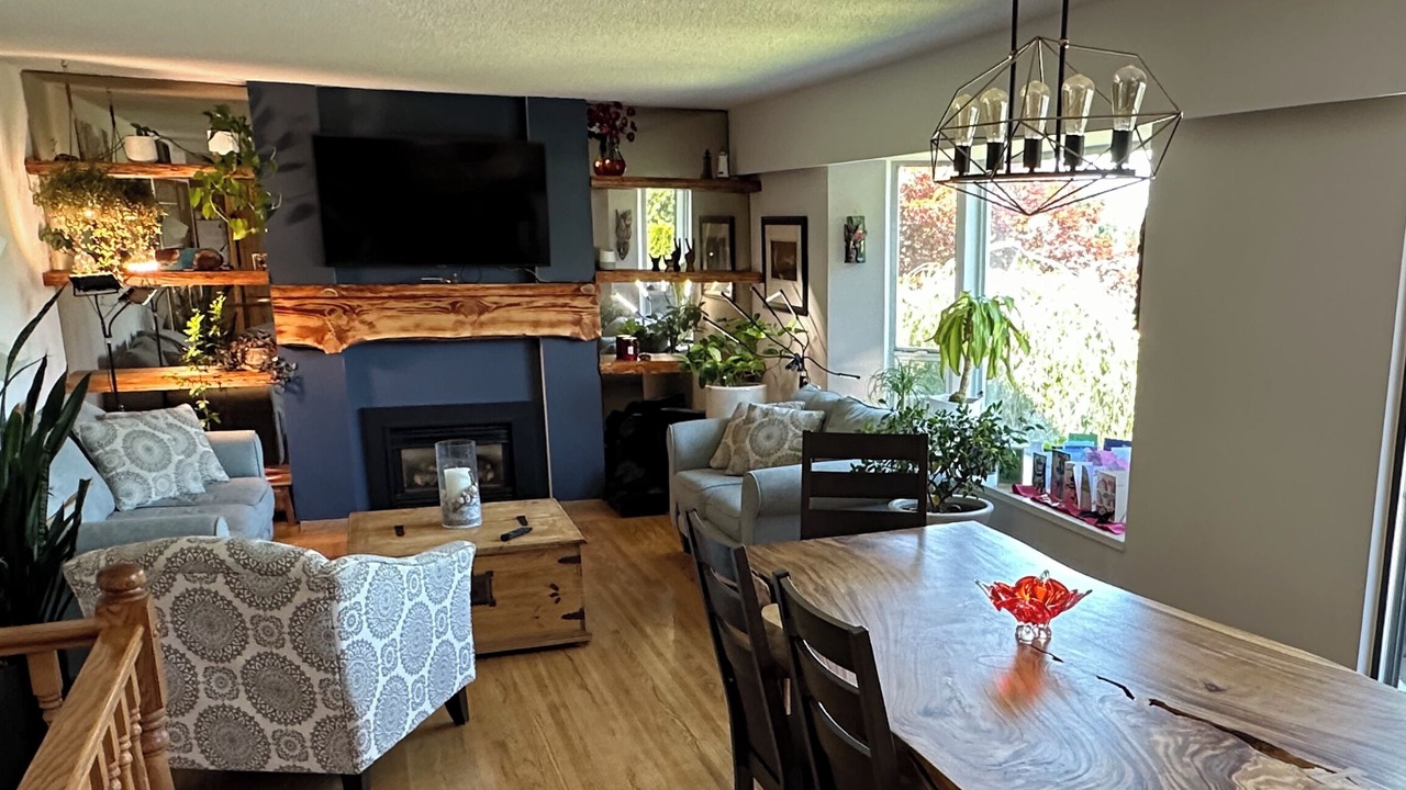 Photo of Livingroom in Port Moody