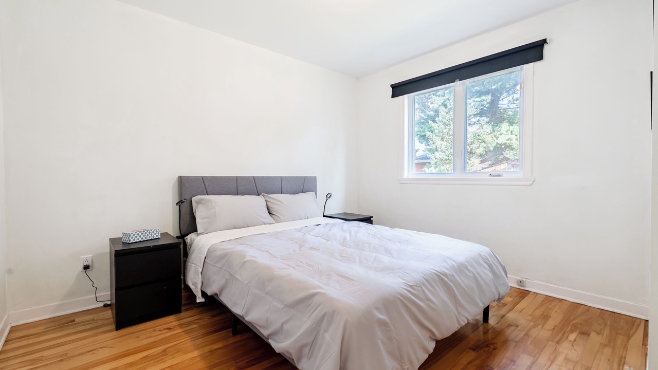 Photo of Bedroom in Saint-Hubert