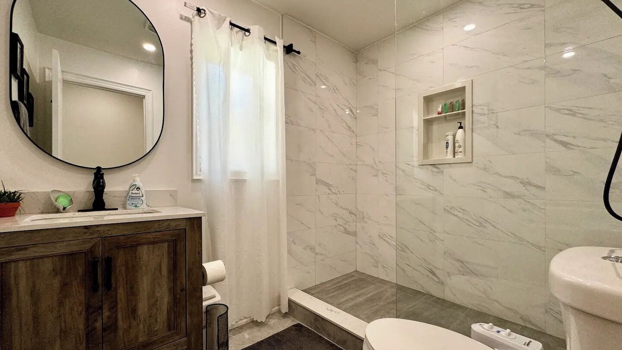 Photo of Bathroom in Carden