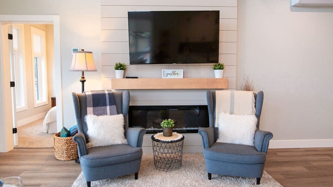 Photo of Livingroom in Harrison Hot Springs