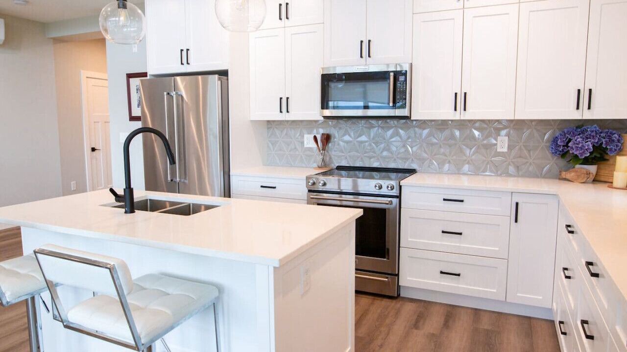 Photo of Kitchen in Harrison Hot Springs