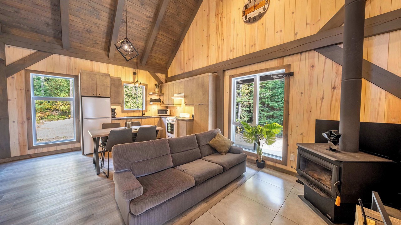Photo of Livingroom in Sainte-Euphemie-sur-Riviere-du-Sud