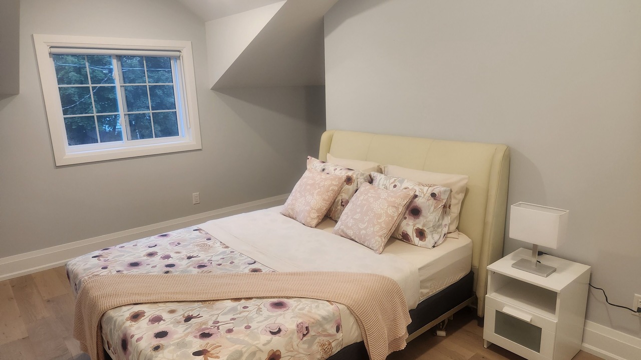 Photo of Bedroom in Newmarket