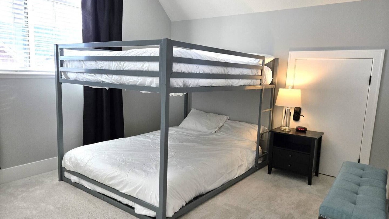 Photo of Bedroom in Okanagan-Similkameen