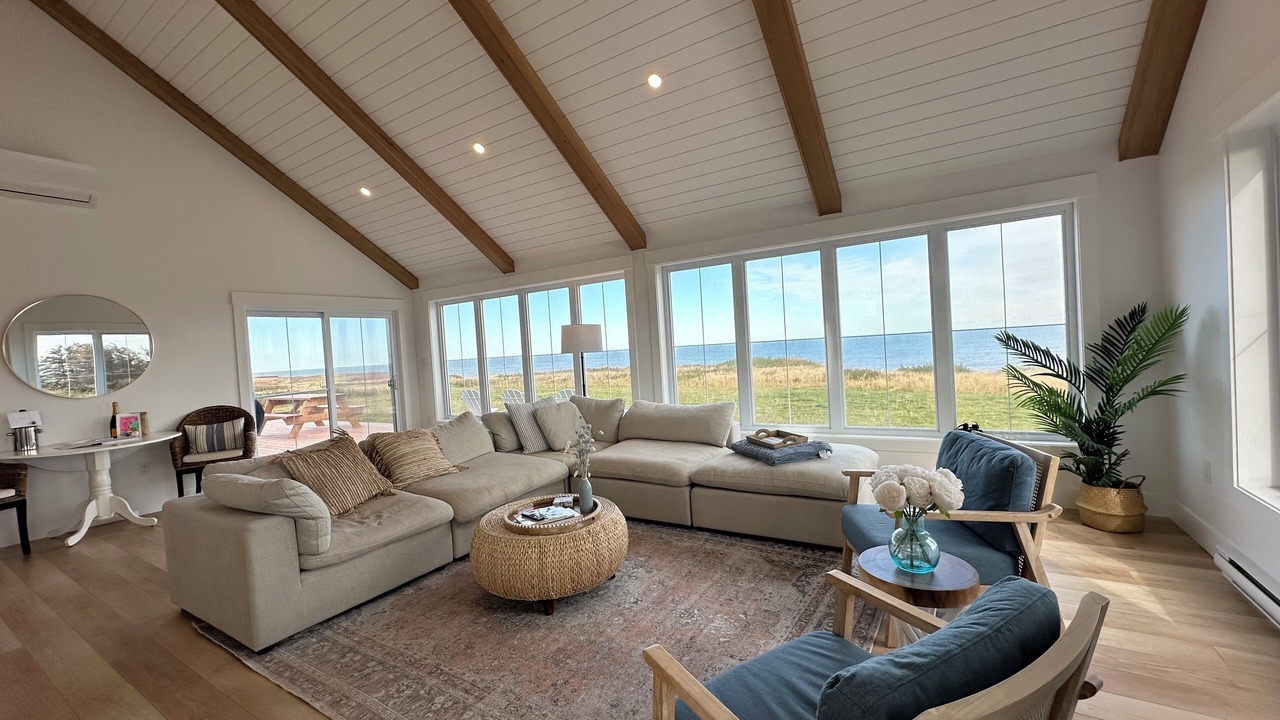 Photo of Livingroom in French River