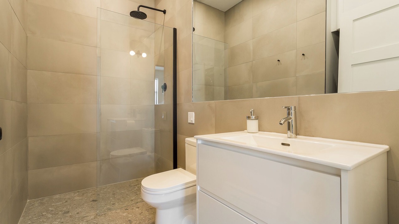Photo of Bathroom in Hochelaga