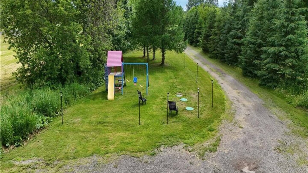 Photo of Others in Scott