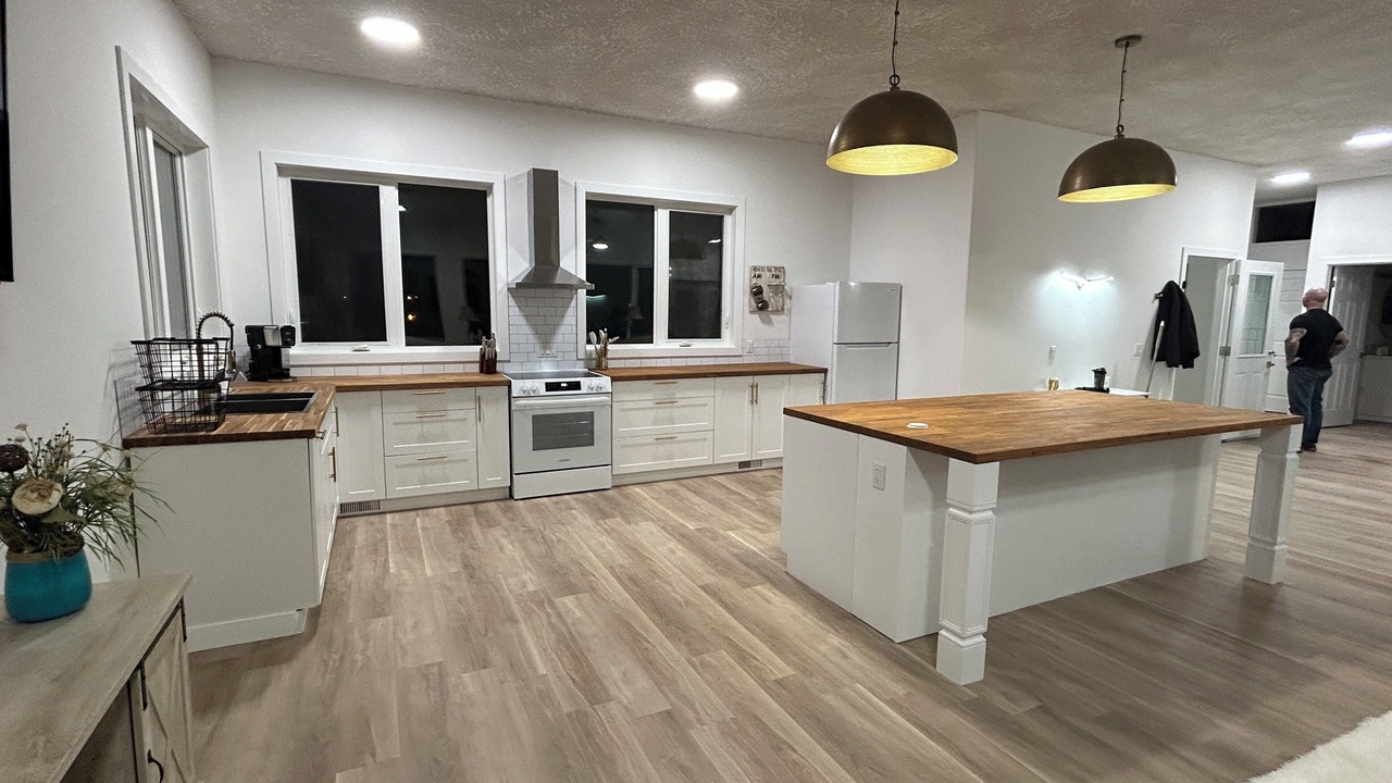 Photo of Kitchen in Alberta Beach
