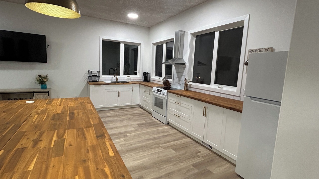 Photo of Kitchen in Alberta Beach